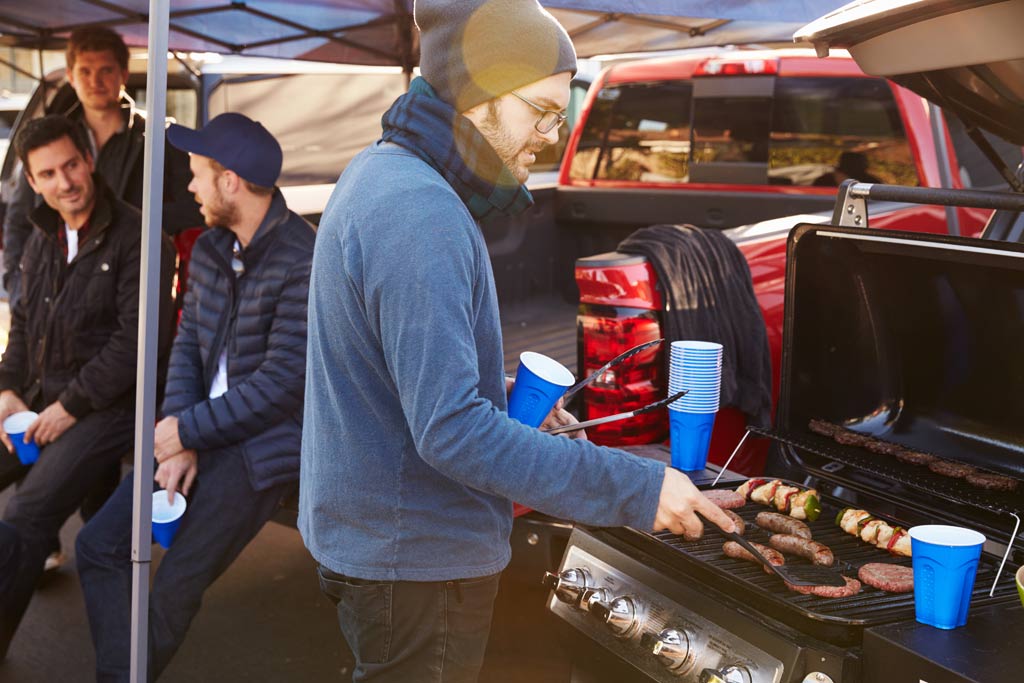sports_tailgating_food_safety